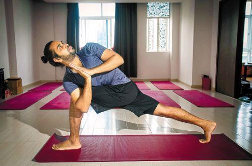 印度密宗瑜伽是什么？泛亚电竞怎么练习？(图1)