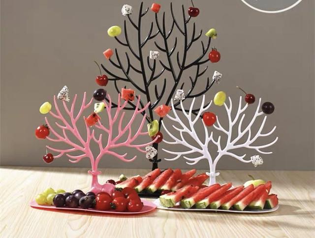 泛亚电竞好物│创意果盘提升格调让彩色树、蝴蝶结女孩给美味水果加分(图1)