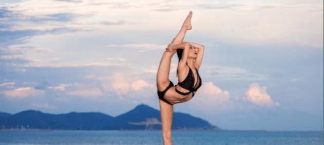 泛亚电竞中国柔术女王解锁人体各种高难度姿势被誉为世界上最柔软的人(图7)
