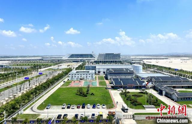 泛亚电竞聚焦中国高质量发展）亚洲首个专业货运机场投运一年：枢纽功能渐显现(图2)