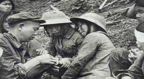 越战中美军残忍使用“空孕催乳剂”对待女兵实在太过残忍让人无法忍受泛亚电竞(图2)