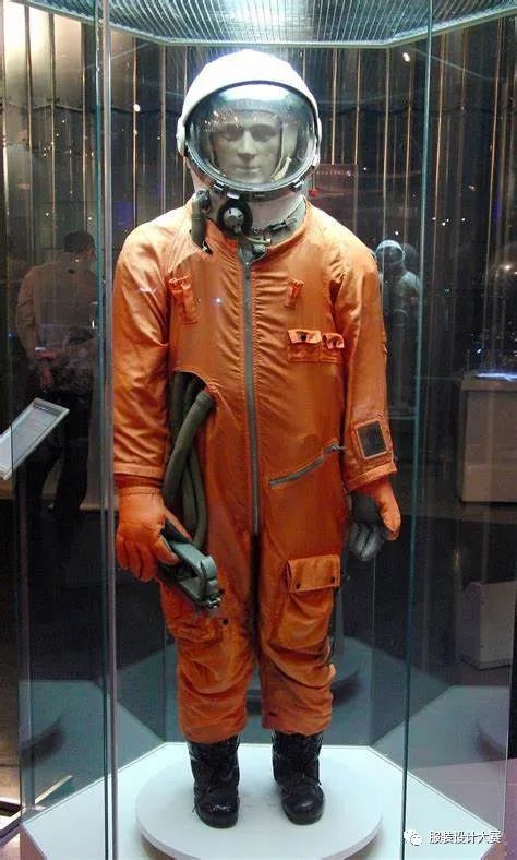 谁说泛亚电竞宇航服不时尚？进来了解下你所不知道的航天服！(图2)