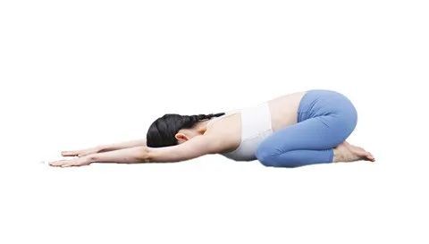 泛亚电竞7个睡前瑜伽动作促进睡眠焕发女人好气色！(图3)