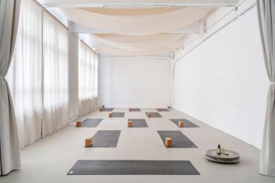 泛亚电竞专为女性打造的 瑜伽工作室(图4)