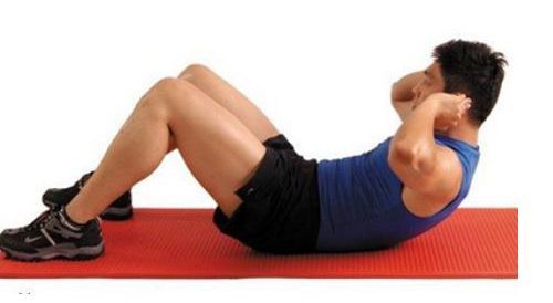 泛亚电竞四个瑜伽动作强健腹肌腰痛自然远离你(图2)